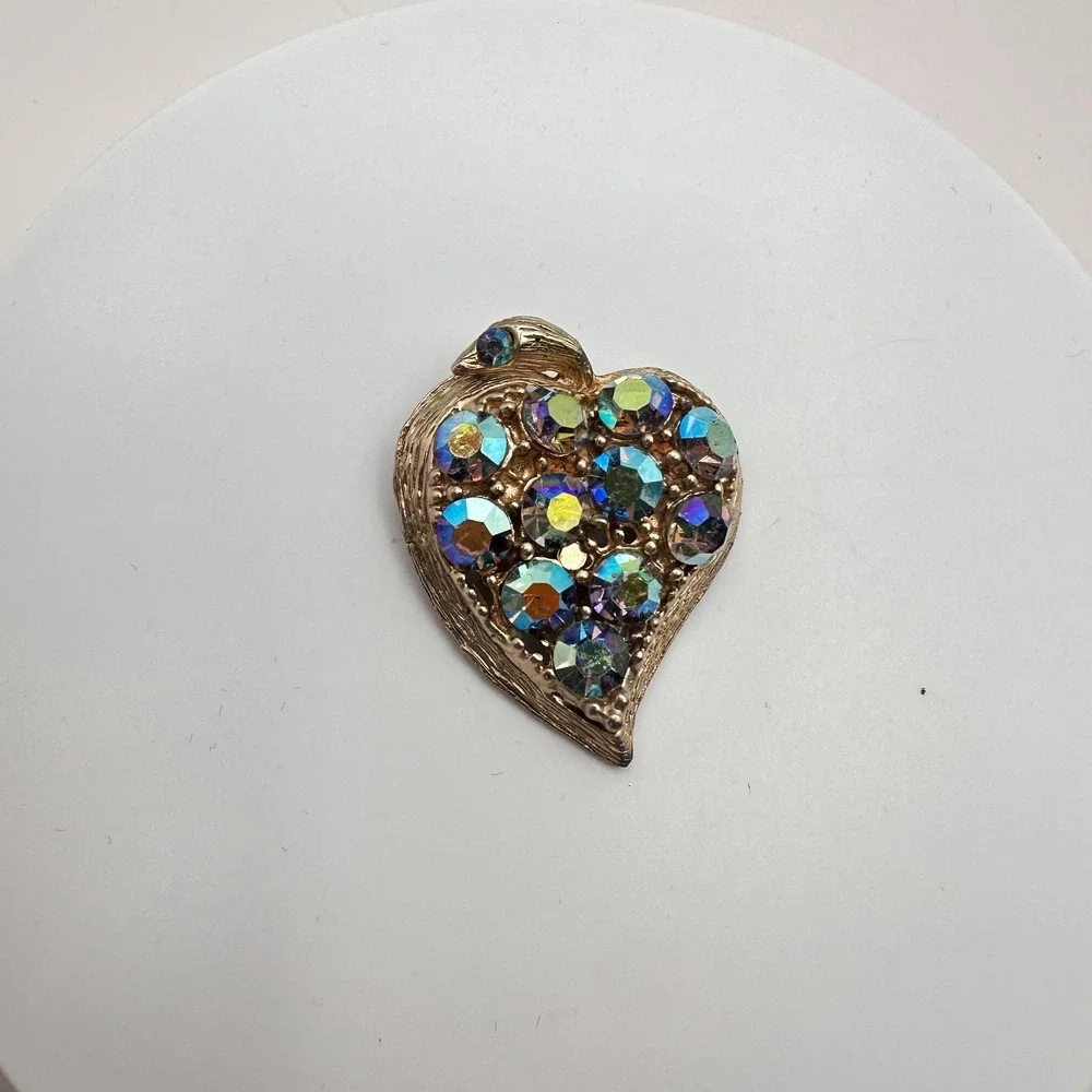 Vintage Y2K Gold Tone Heart AB Rhinestone Brooch Pin Classic Jewelry